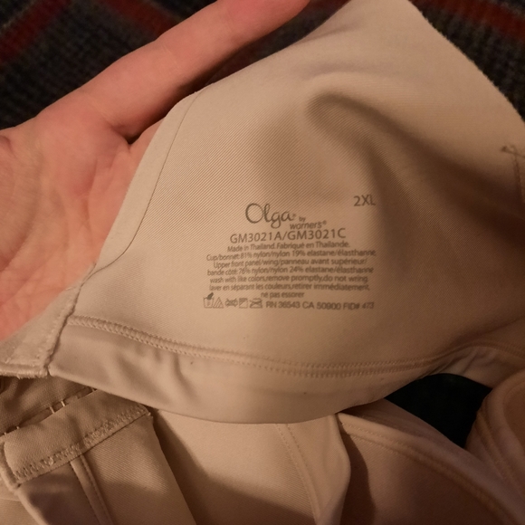 2XL (44D) Olga No Side Effects Wireless Bra - Picture 4 of 5